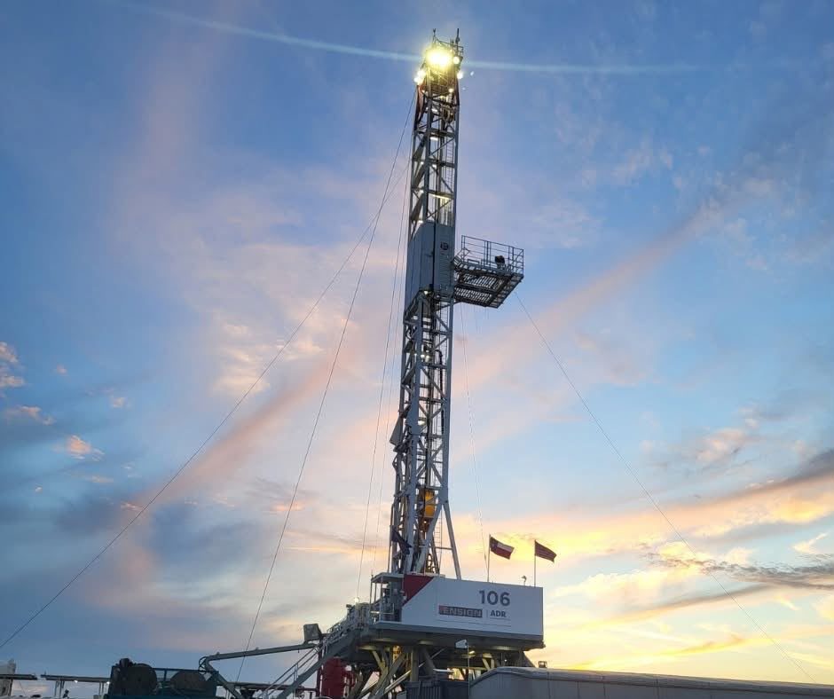 Directional drilling rig